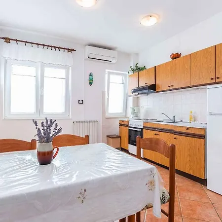 In - Istrien 41015 Apartamento *
